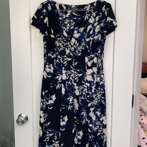 RALPH LAUREN BLUE & WHITE FLORAL PATTERN